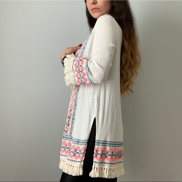 Kimono w/ Fringe - Picture 2 of 7